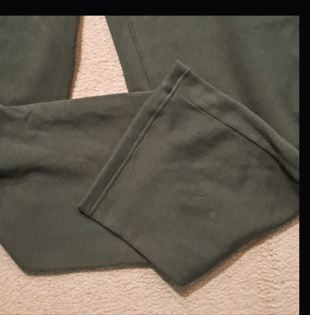 MEDIUM.   SKIMS COTTON FLEECE CLASSIC STRAIGHT LEG PANT - Picture 6 of 15